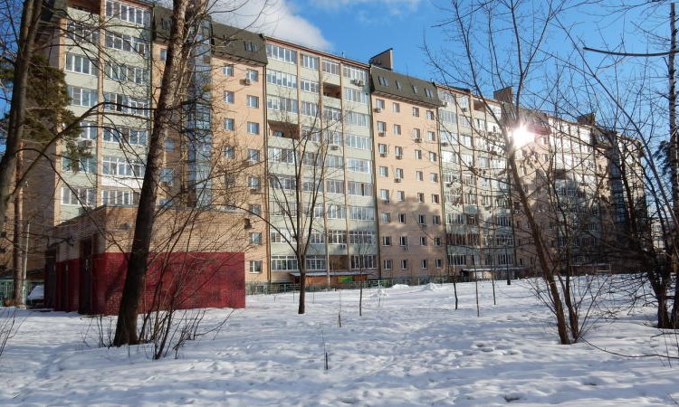 Жилой дом на ул. Героев Курсантов