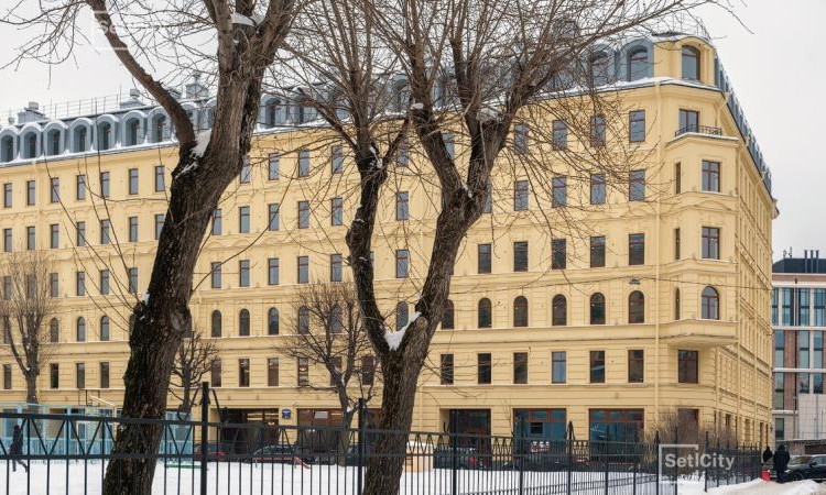 Дом у Ратуши (в Дегтярном переулке, 26)