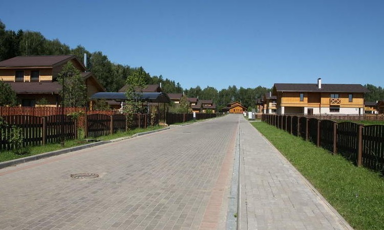 Истра Ленд