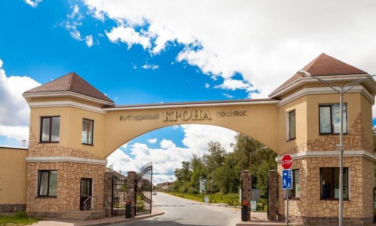 Крона (Krona Village)